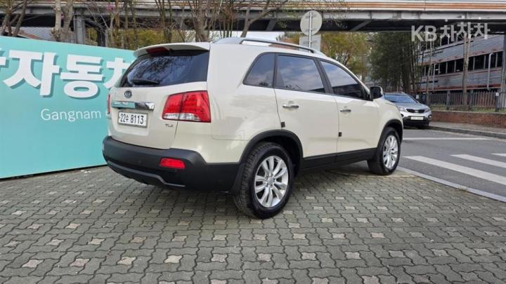 Kia Sorento R Diesel 2.2 4WD TLX Top Model 4