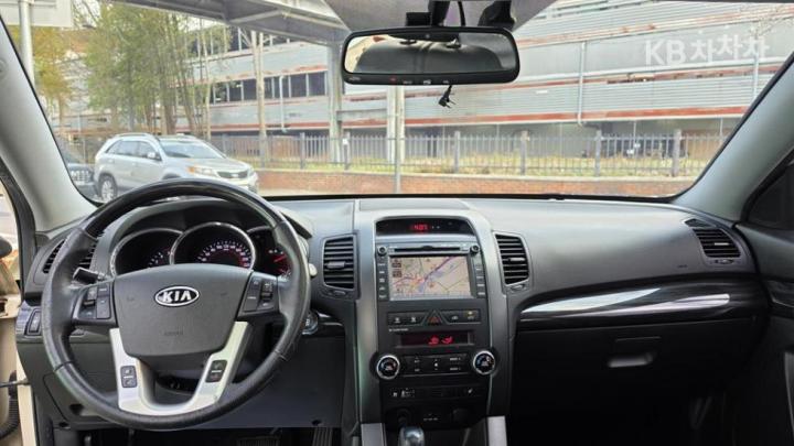 Kia Sorento R Diesel 2.2 4WD TLX Top Model 7