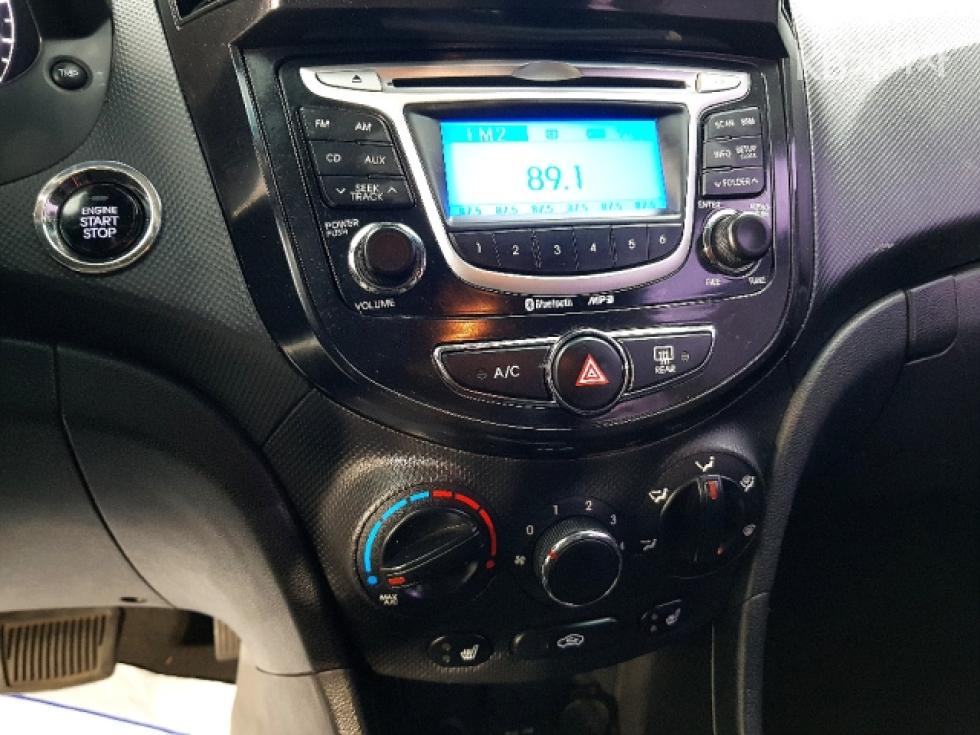 2013 - hyundai accent