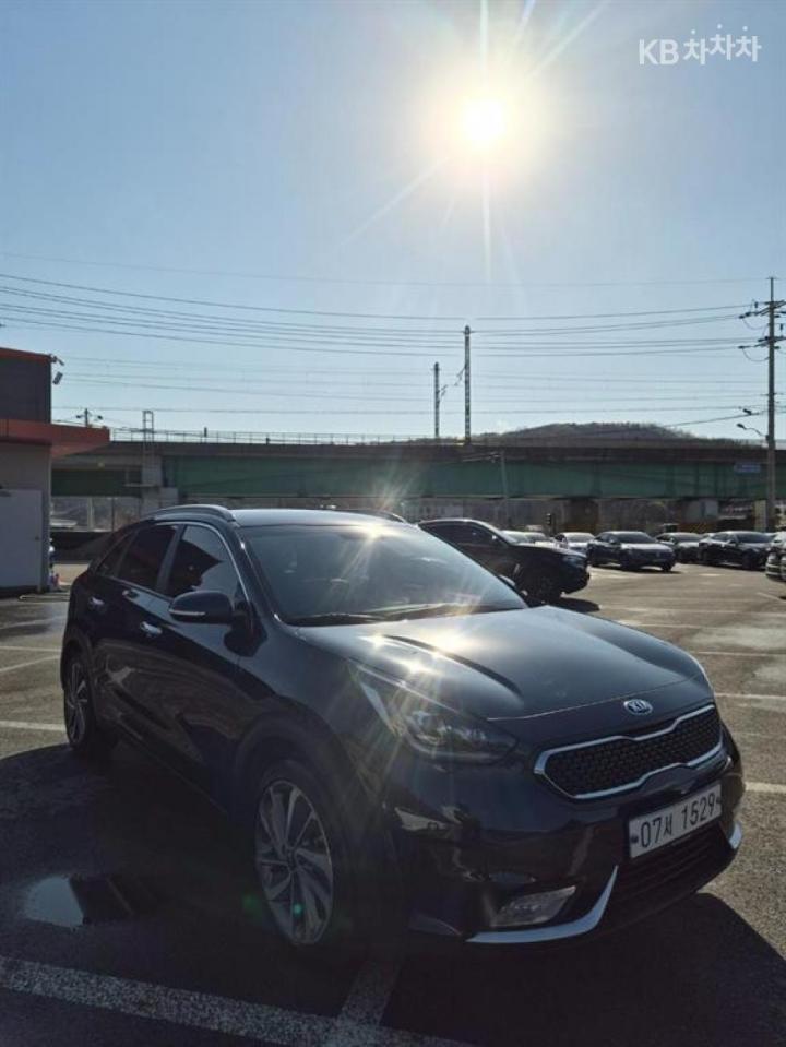 Kia Niro 1.6 Noblesse 4