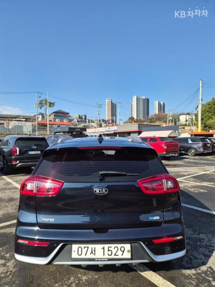 Kia Niro 1.6 Noblesse 8