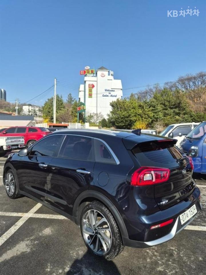 Kia Niro 1.6 Noblesse 9