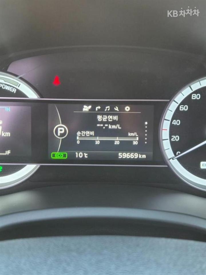 Kia Niro 1.6 Noblesse 10