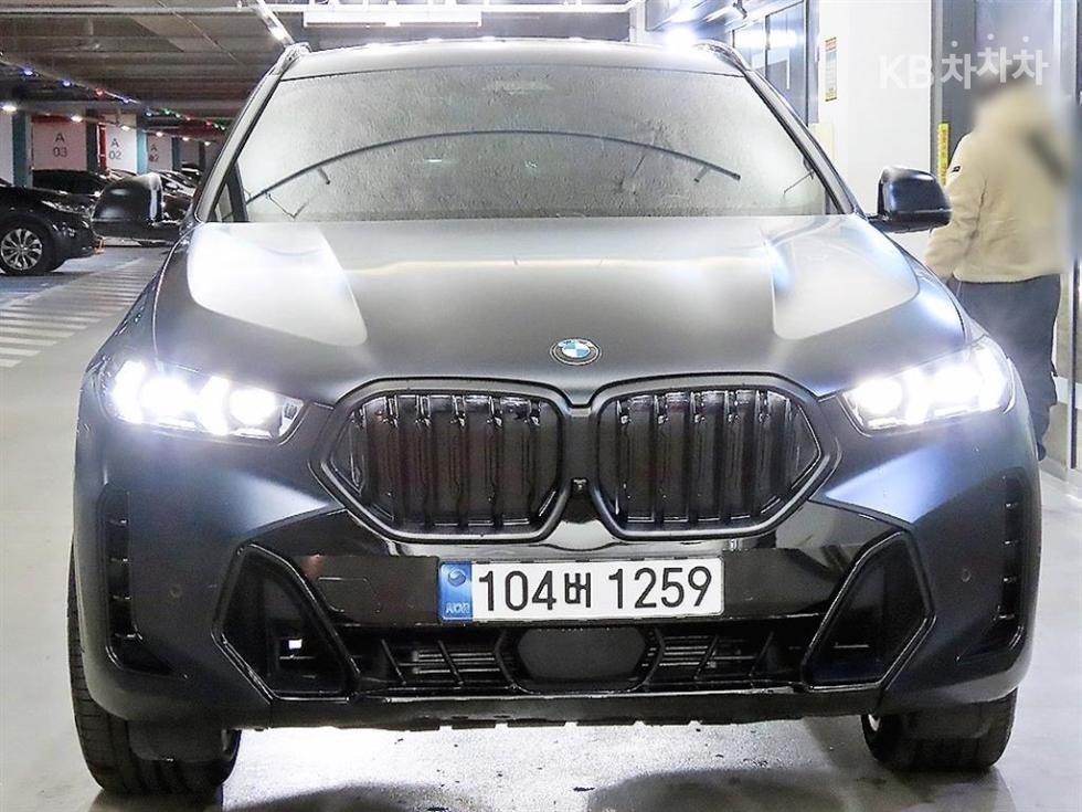 BMW X6 — miniaturë 2