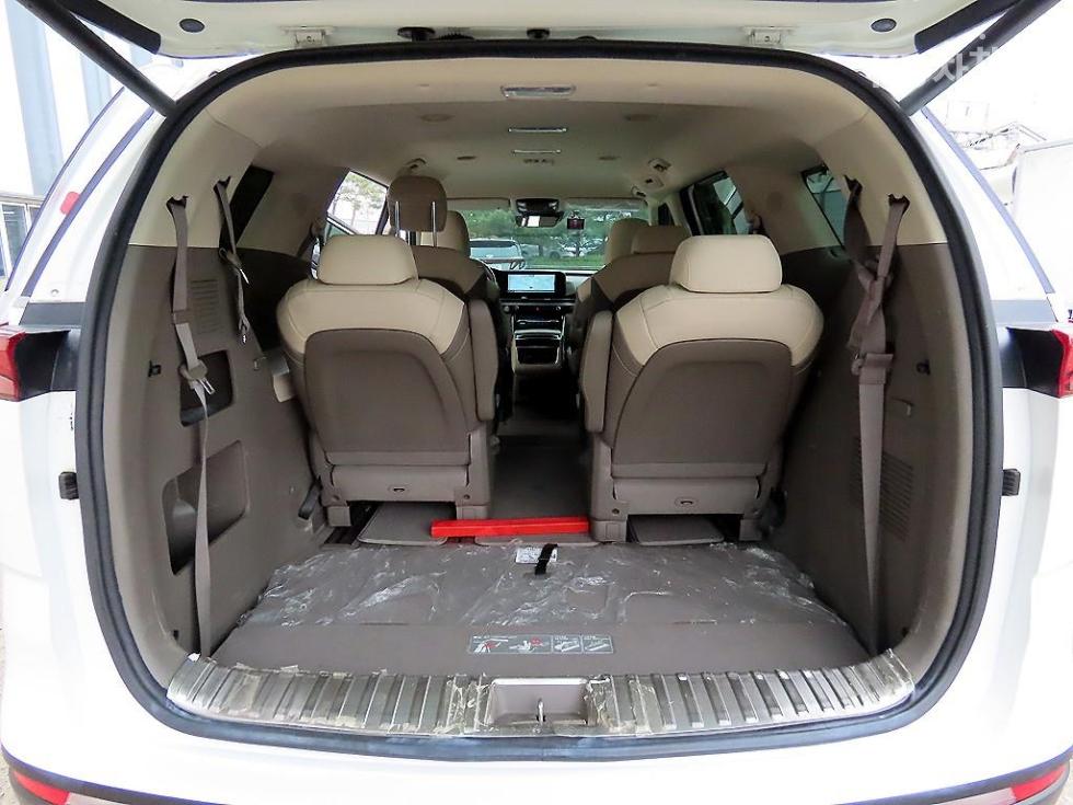 2023 - kia carnival