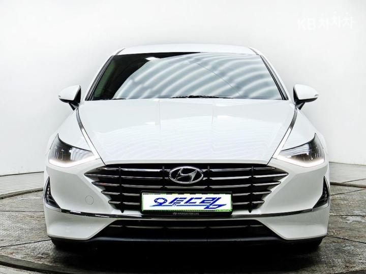 Hyundai Sonata DN8 2.0 Premium