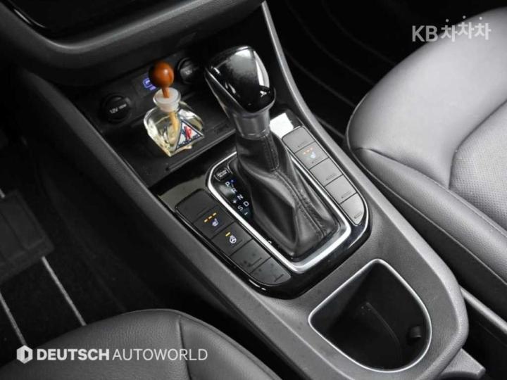 Hyundai IONIQ I 10