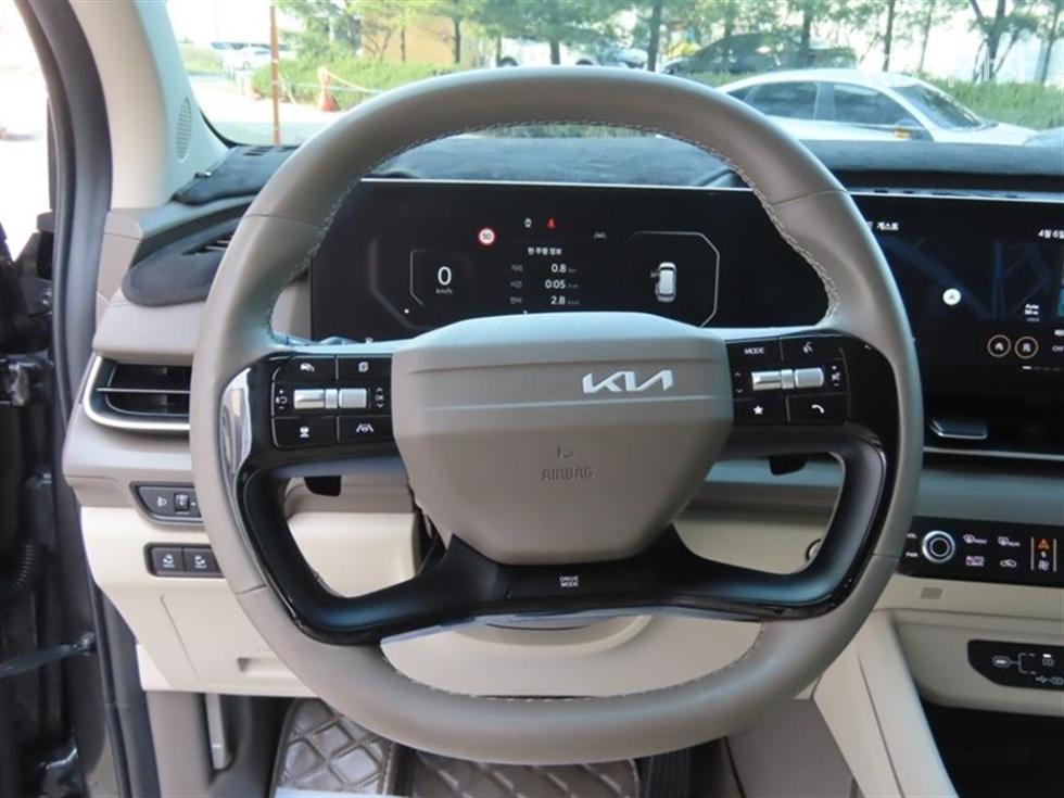 2025 - kia carnival