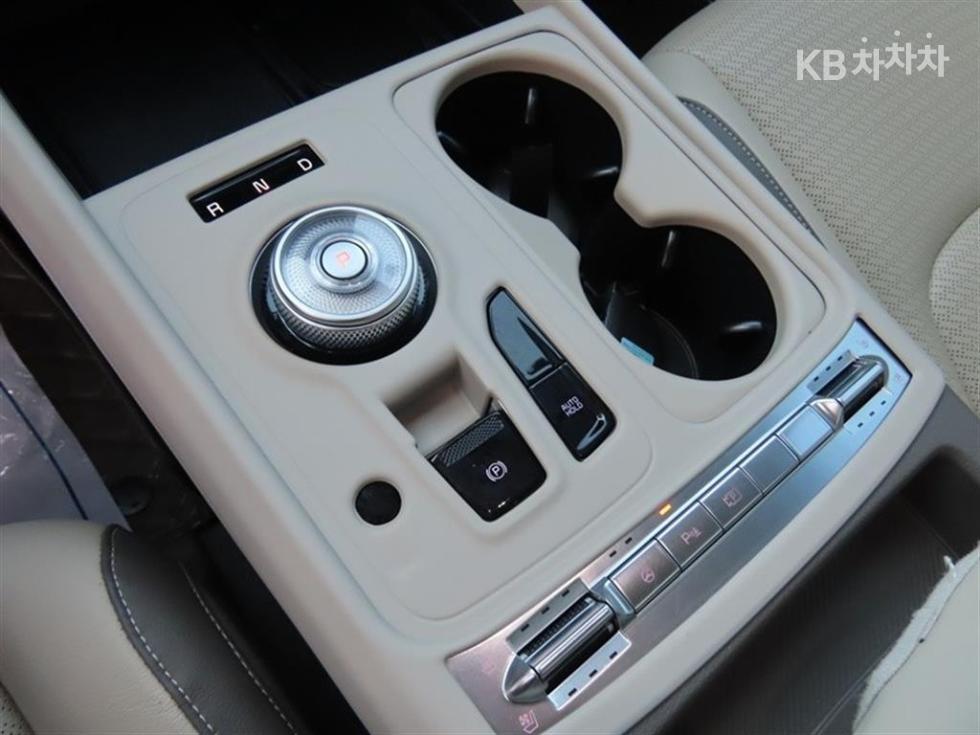 2025 - kia carnival