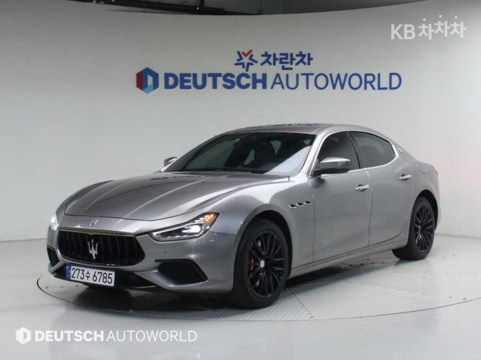Maserati Гибли