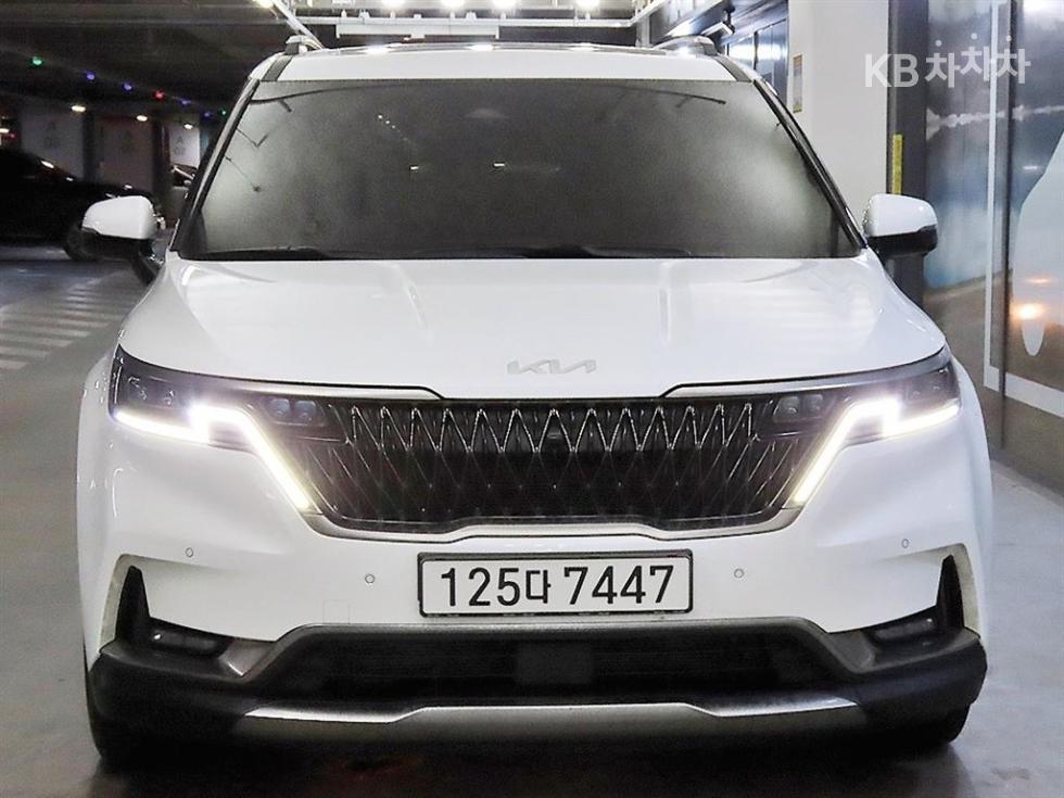 2022 - kia carnival