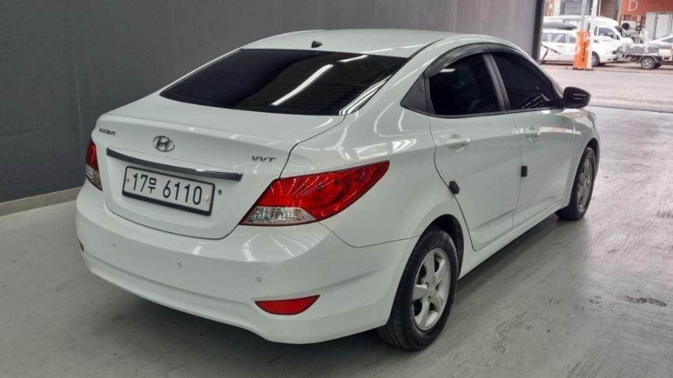 2013 hyundai accent
