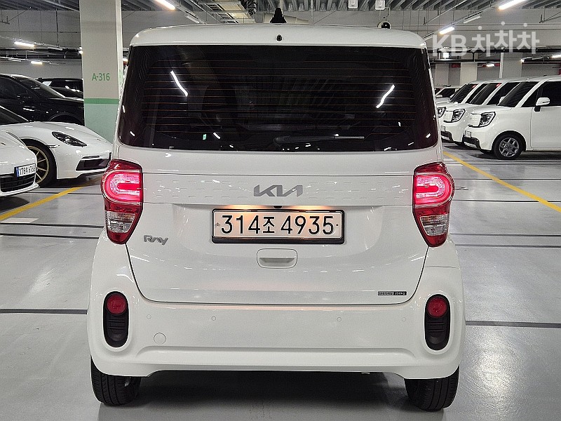 2022 - kia ray