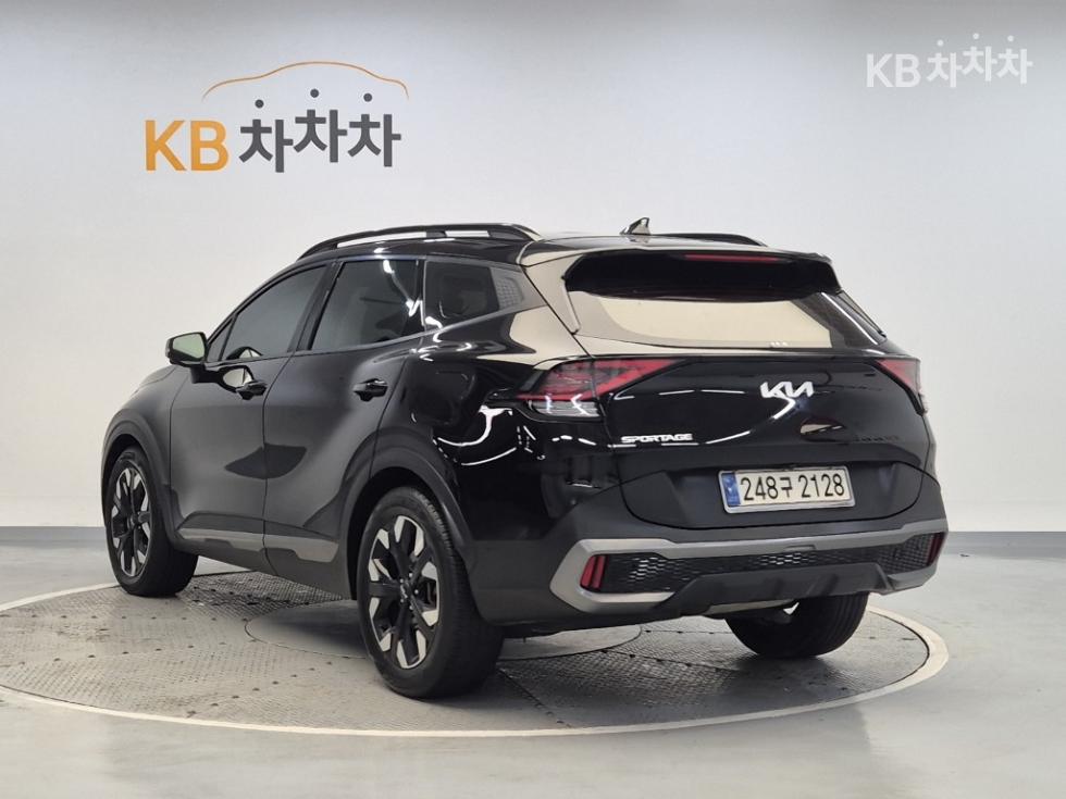 2022 - kia sportage