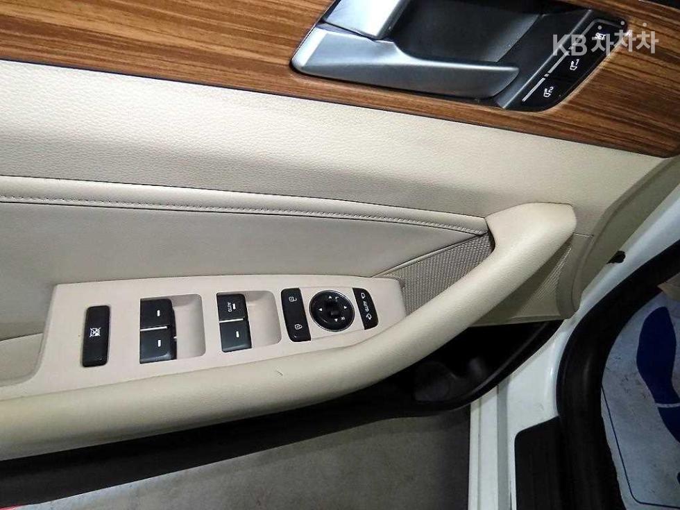 Hyundai Sonata — miniaturë 13