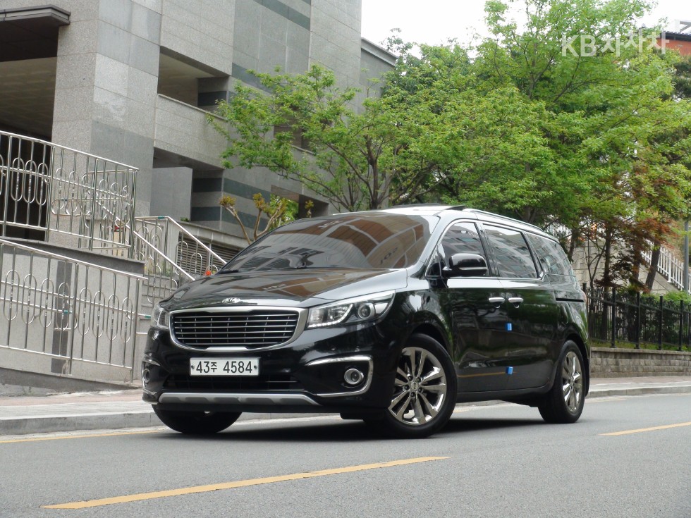 2016 - kia carnival
