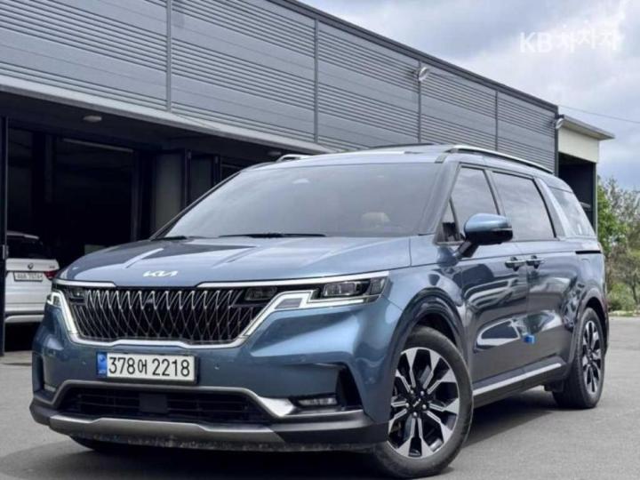 Kia Carnival G3.5 GDI Signature