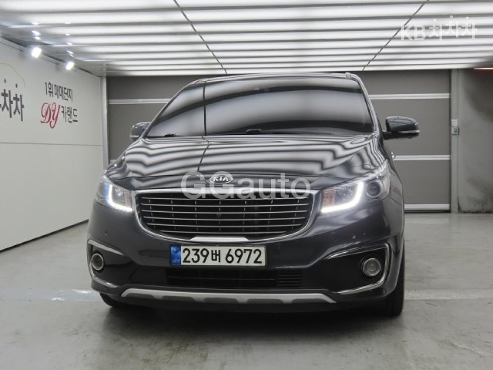2018 - kia carnival
