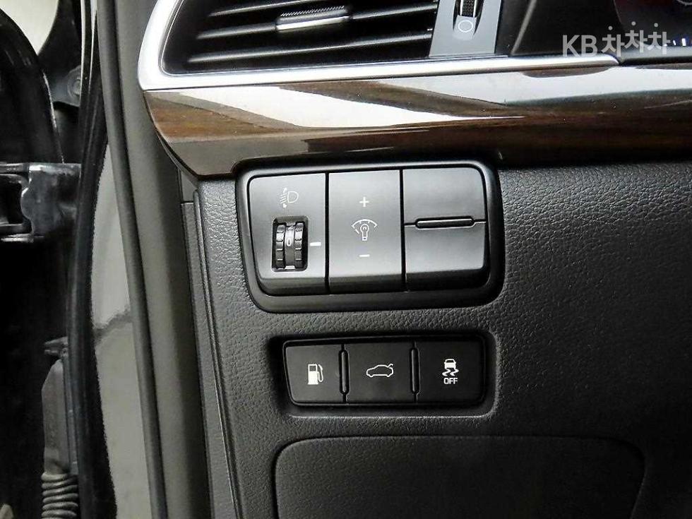 2018 - kia k7