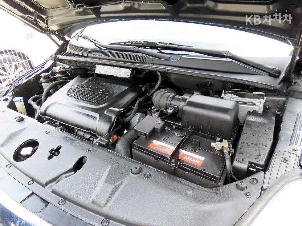 2011 - kia carnival