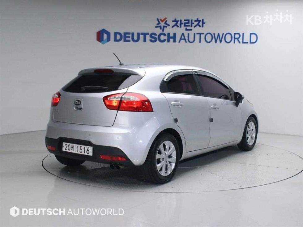 2014 - kia pride