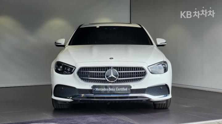Mercedes-Benz E-Class W213 E350 4MATIC Avantgarde