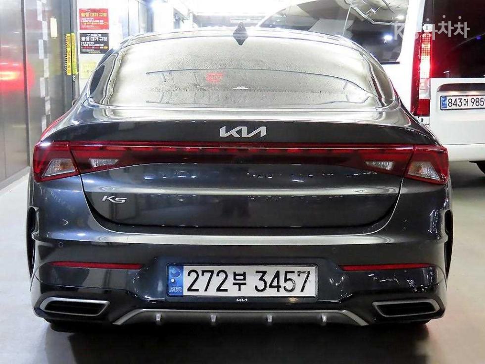 2022 - kia k5