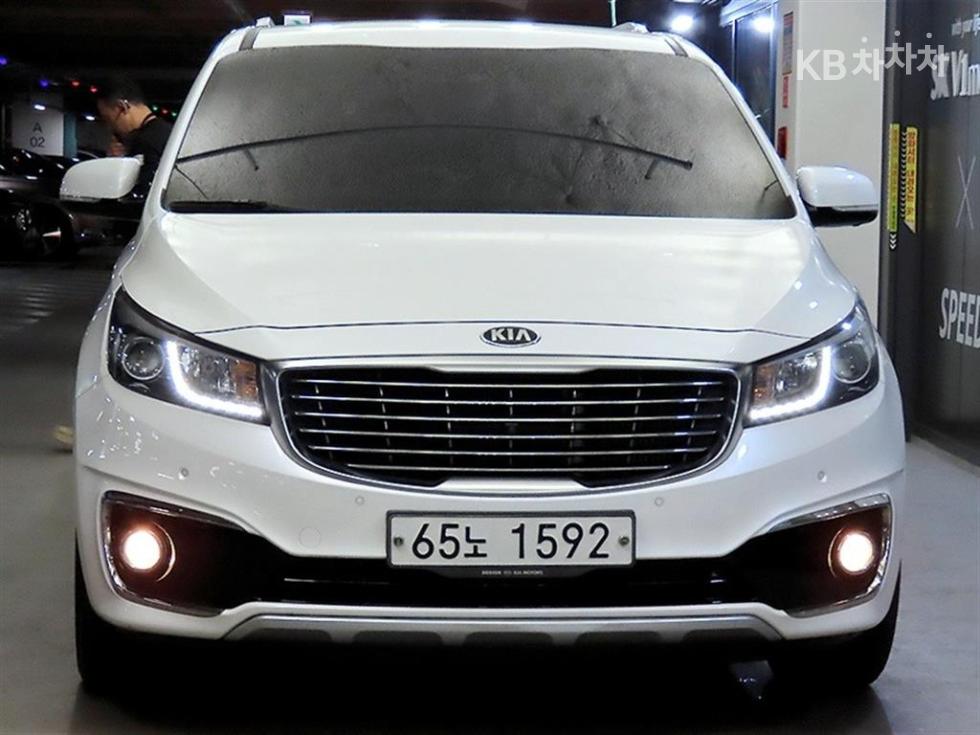 2018 - kia carnival