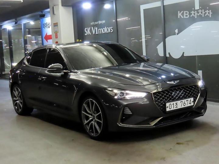 Genesis G70 2.0T Sport Package