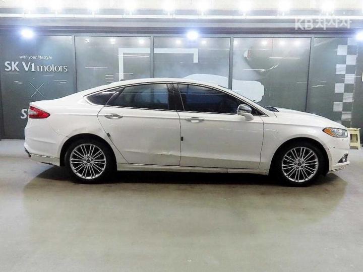 Ford Fusion New EcoBoost 2.0 13 year ~ 4