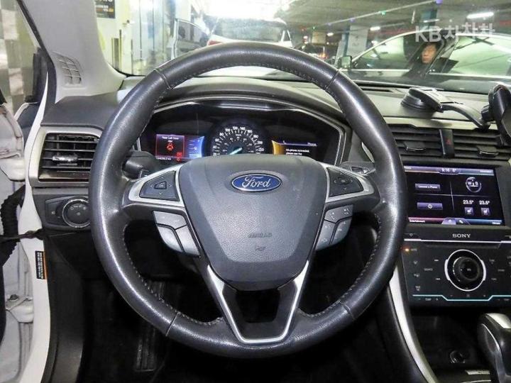 Ford Fusion New EcoBoost 2.0 13 year ~ 9
