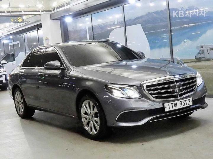 Mercedes-Benz E-Class W213 E300 4Matic Avantgarde