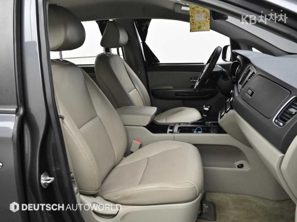 2017 - kia carnival