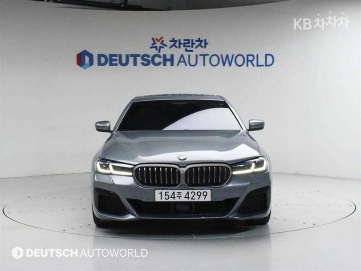 BMW 5 Series G30 530i M Sport — фото 3