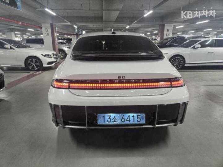 Hyundai IONIQ 6 CE Long Range Prestige 3