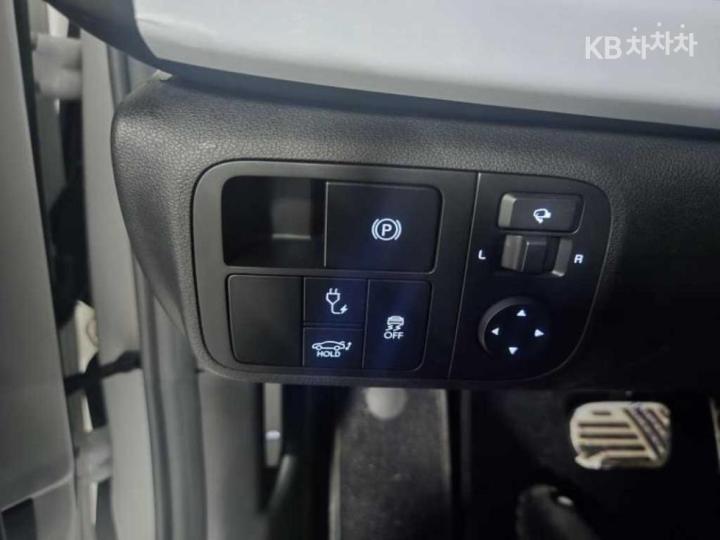 Hyundai IONIQ 6 CE Long Range Prestige 8