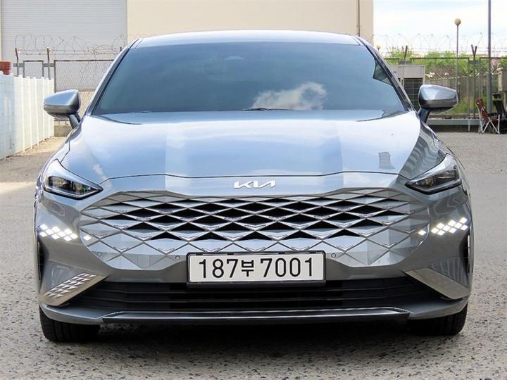 Kia K8 2.5 Gasoline Noblesse The Essential Light