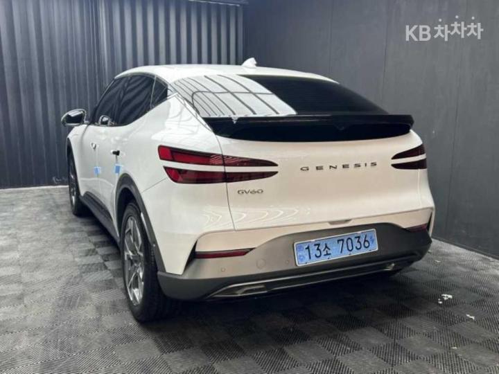 Genesis GV60 Standard 2WD Base Type — фото 4
