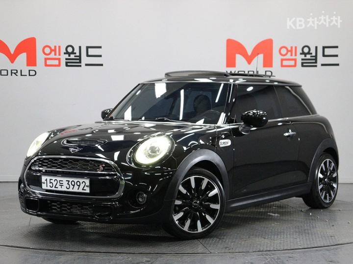 Mini Cooper 3 Duo S 2.0 High Trim Base Type