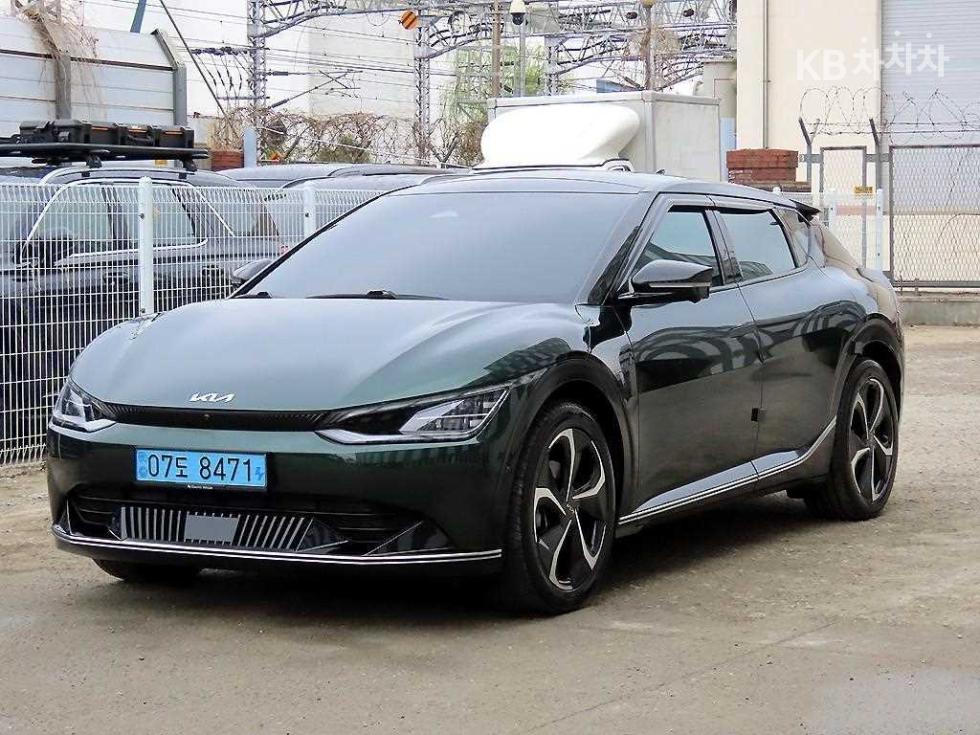 기아 EV6 롱 레인지 2WD 어스