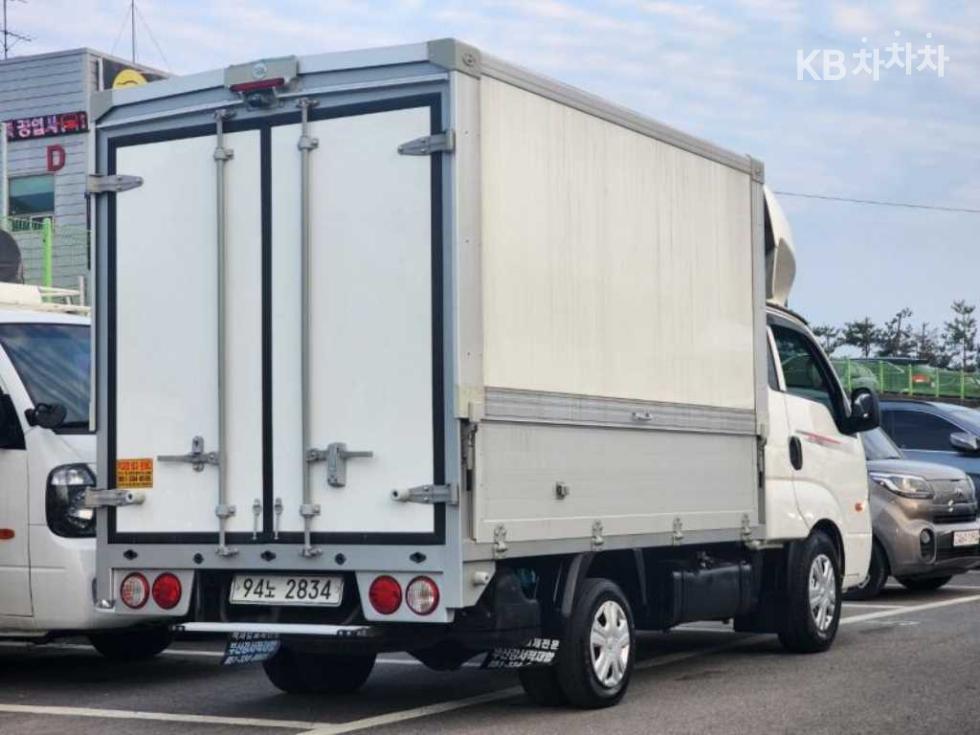 2020 - kia bongo iii