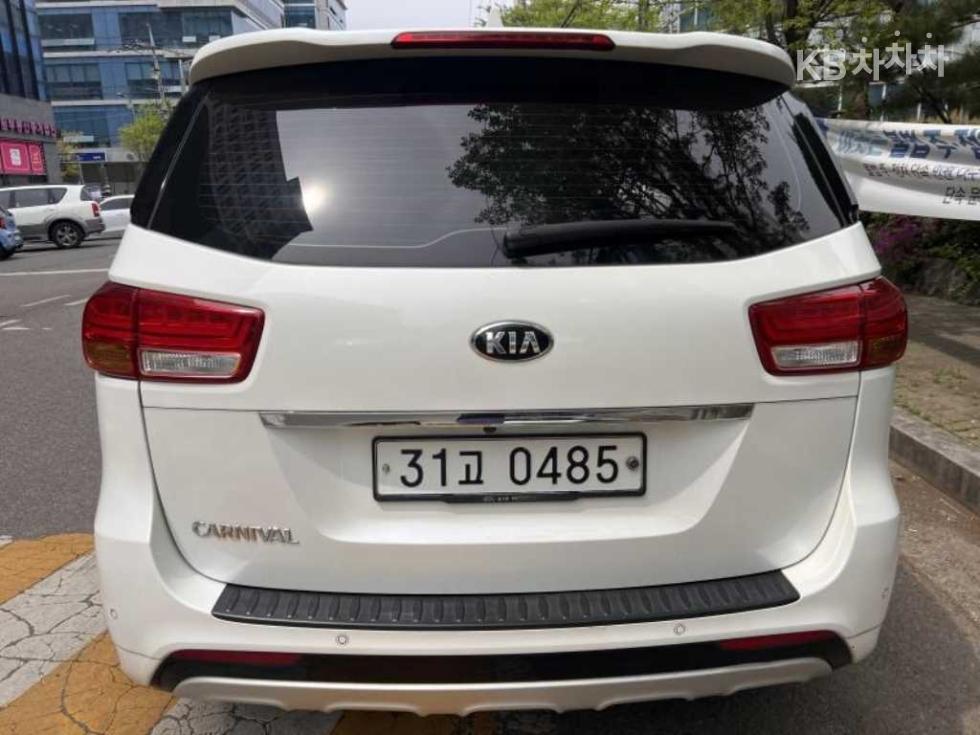 2016 - kia carnival