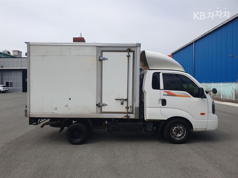 2019 - kia bongo iii