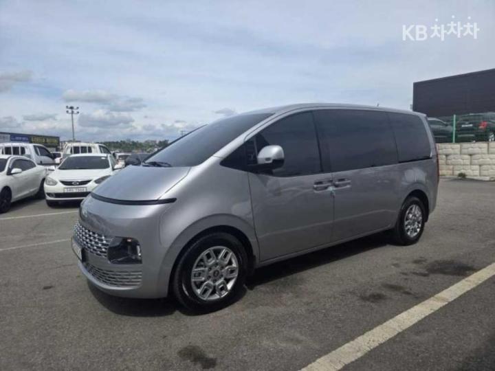 Hyundai Staria 3.5 LPG 카고 3 — foto 1
