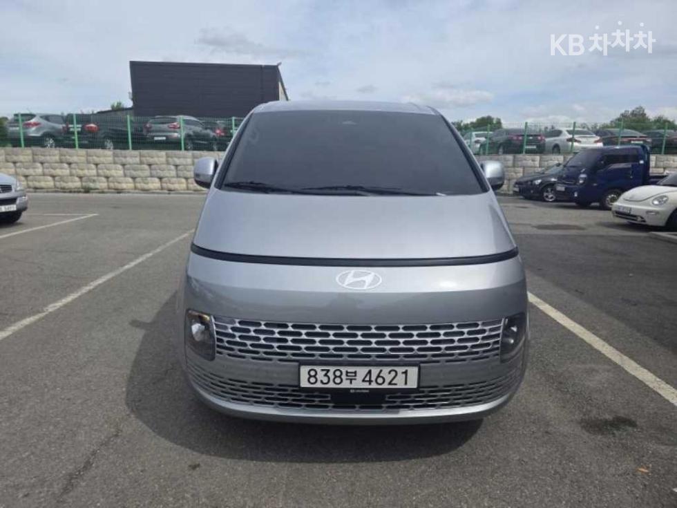 Hyundai Staria — miniaturë 2