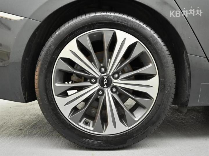 Kia K8 3.5 LPG Prestige 6