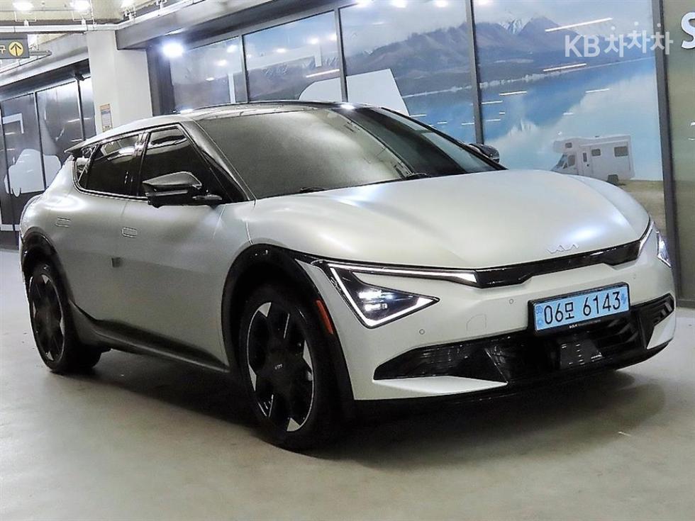 기아 더 뉴 EV6 롱 레인지 2WD 어스