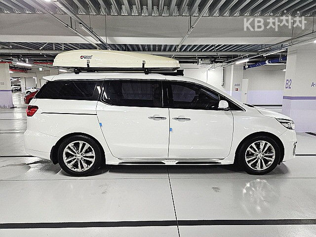 2017 - kia carnival