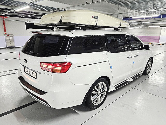 2017 - kia carnival