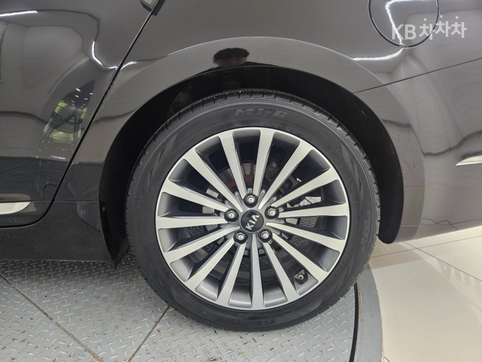 2013 - kia k7